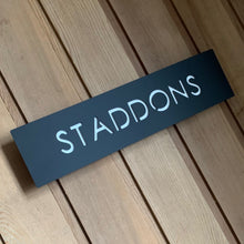 Laden Sie das Bild in den Galerie-Viewer, Contemporary Rectangular Modern Name Sign 40 cm x 10 cm