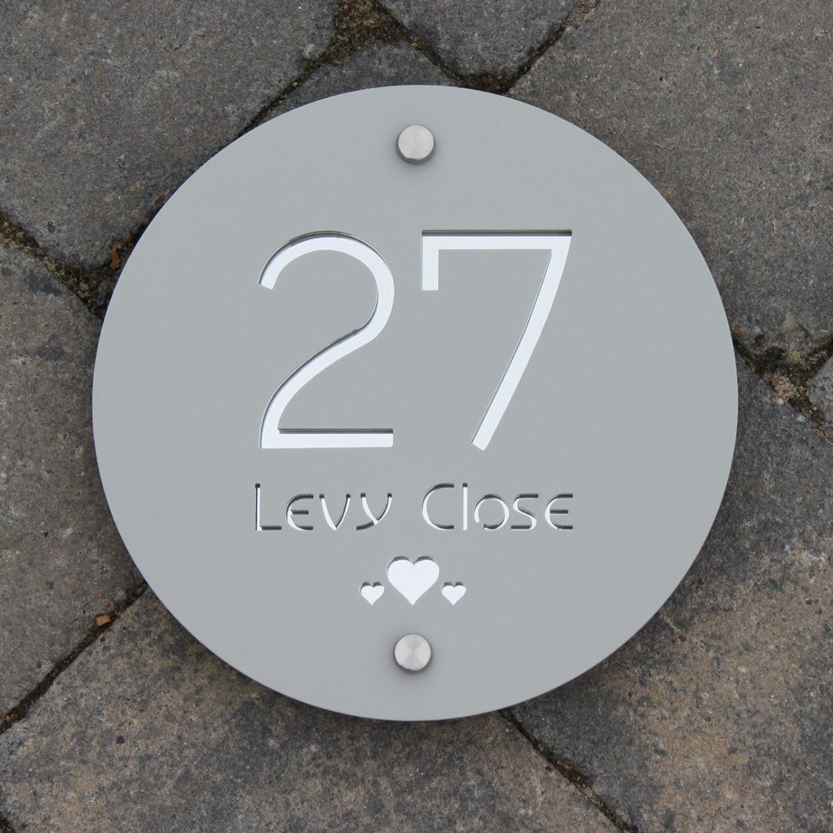 Modern Round House Address Sign 20 cm Diameter – Kreativ Design Ltd