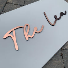 Carica l&#39;immagine nel visualizzatore di Gallery, Modern 3D Stand Out Handwriting Script Style House Name / Address Sign 40 cm x 20 cm - KREATIV DESIGN -