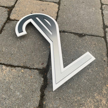 Carica l&#39;immagine nel visualizzatore di Gallery, Art Deco Modern Style House Number Sign - Kreativ Design Ltd 