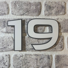 Carica l&#39;immagine nel visualizzatore di Gallery, Unique Outlined House Digit Number Sign - Kreativ Design Ltd 
