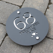 Charger l&#39;image dans la galerie, Modern Round House Address Sign 20 cm Diameter - Kreativ Design Ltd 