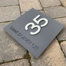 Afbeelding in Gallery-weergave laden, Modern Square House Address Sign with 3D Digits 20 cm x 20 cm - Kreativ Design Ltd 