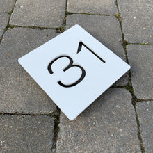 Laden Sie das Bild in den Galerie-Viewer, Modern Square House Number Sign 15 cm x 15 cm - Kreativ Design Ltd 