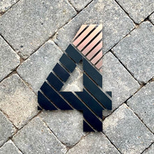 Carica l&#39;immagine nel visualizzatore di Gallery, Modern Large Stripe Individual House Digit Number Sign 30 cm tall - NEW - KREATIV DESIGN -Digits Sign