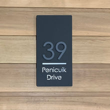 Carica l&#39;immagine nel visualizzatore di Gallery, Long Rectangle House Address Sign with stand out 3D Digits 15 cm x 30 cm - Kreativ Design Ltd 