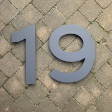 Afbeelding in Gallery-weergave laden, Extra Large Individual House Number Sign 50 cm - Kreativ Design Ltd 