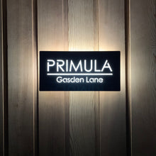 Carica l&#39;immagine nel visualizzatore di Gallery, Large Illuminated LED Modern House Address Sign | Bespoke Address Plaque 40 x 20 cm - Kreativ Design Ltd 