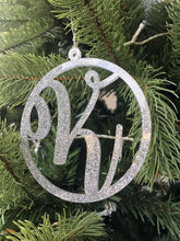 Afbeelding in Gallery-weergave laden, Modern Large Silver Glitter Script Christmas Tree Decorations - Kreativ Design Ltd 